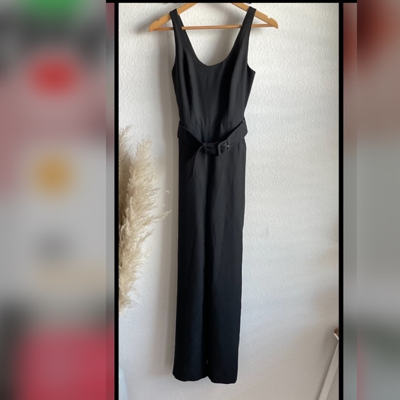 Banana Republic Sleeveless Black Jumpsuit Size 00 - Picture 2 of 7